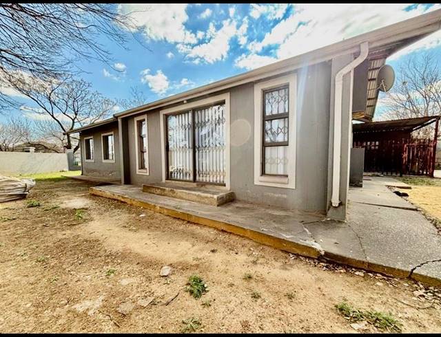 3 BEDROOM HOUSE FOR SALE IN VANDERBIJLPARK CW 5